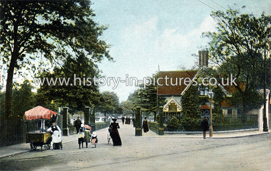 Entrance West Ham Park, Portway, West Ham, London. c.1906